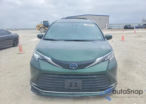 2023 Toyota Sienna Xle z USA, uszkodzony, nr VIN 5TDYRKEC0PS142086